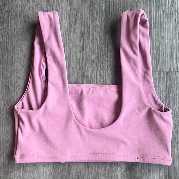 Set Active Outfit - Picture 3 of 6